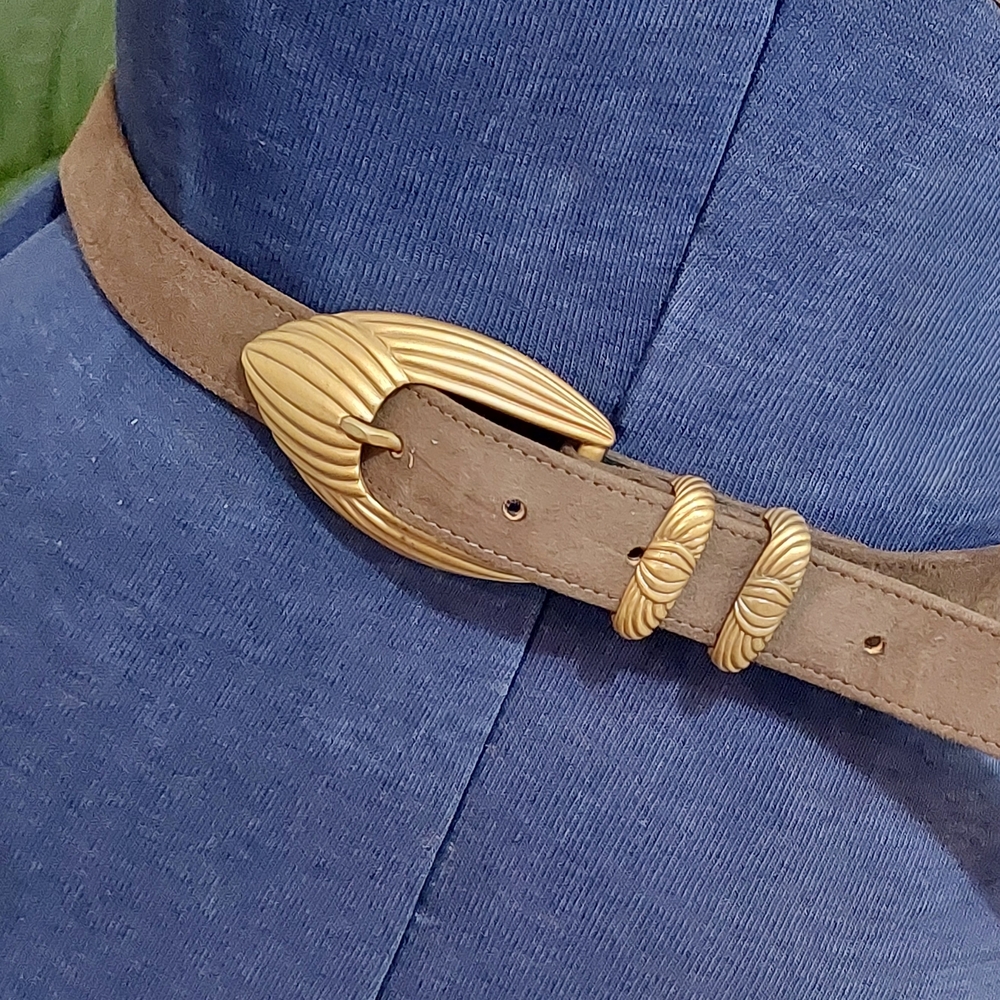 Carlisle Brown Leather Belt with Gold Buckle - Picture 3 of 5